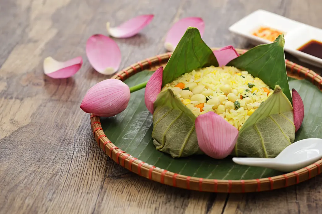Vietnamese sticky rice in lotus leaf